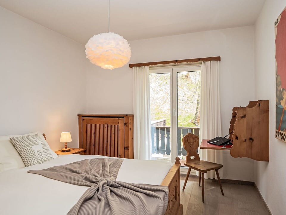 Furniture, Interior Design, Bed, Bedroom, Wall, Flooring, Bedding, Floor, Wood, Room