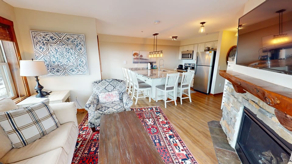 Home Decor, Indoors, Furniture, Living Room, Floor