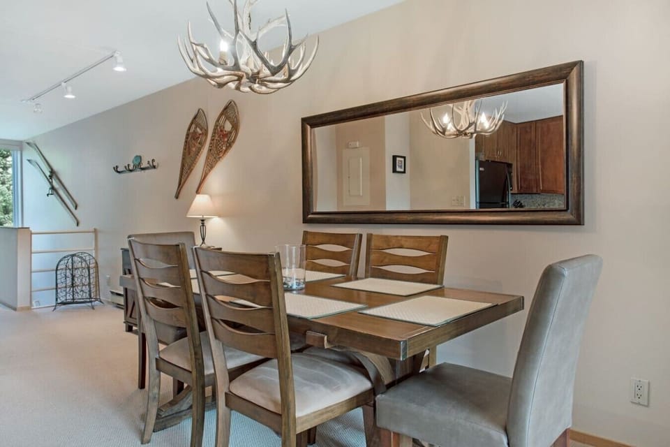 6 person dining table