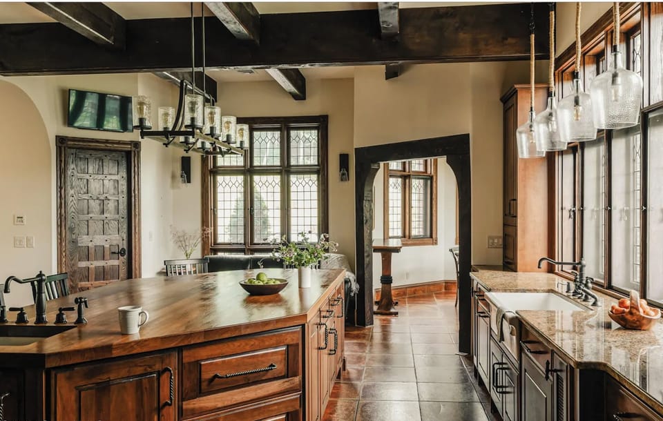 Castle - Kitchen