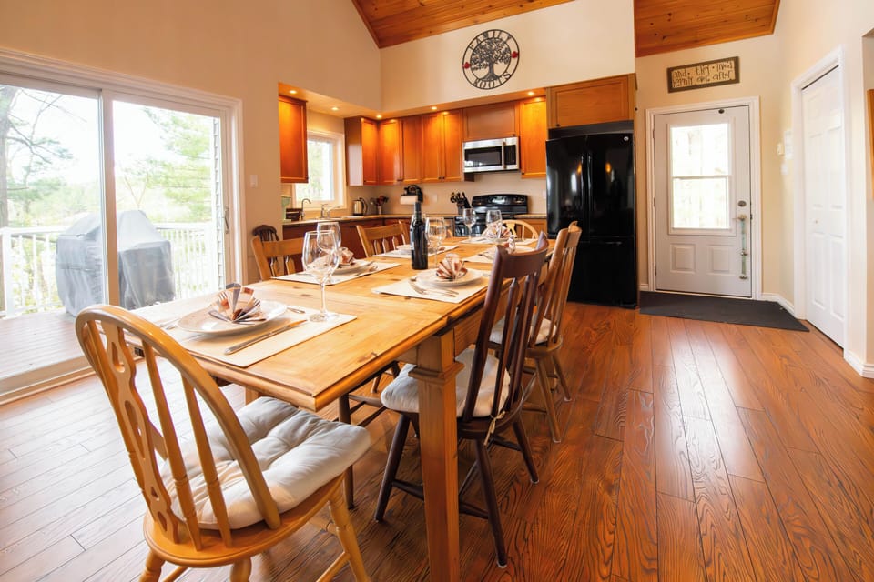 Extended dining table