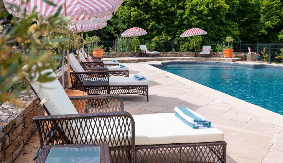 Pool towels are provided for the use of guests on arrival in their gites.