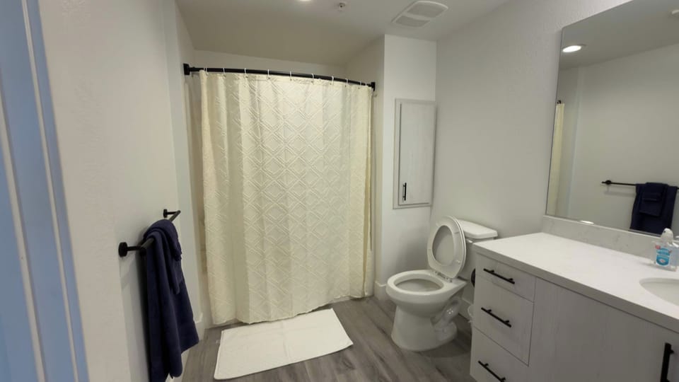 Spacious 2BR in Kearny Mesa w/ Wi-Fi • Parking Apartment in San Diego