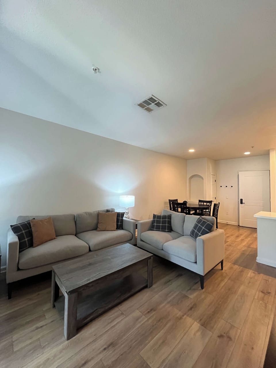 1BR Located in Mission Valley w/ Free Parking Apartment in San Diego