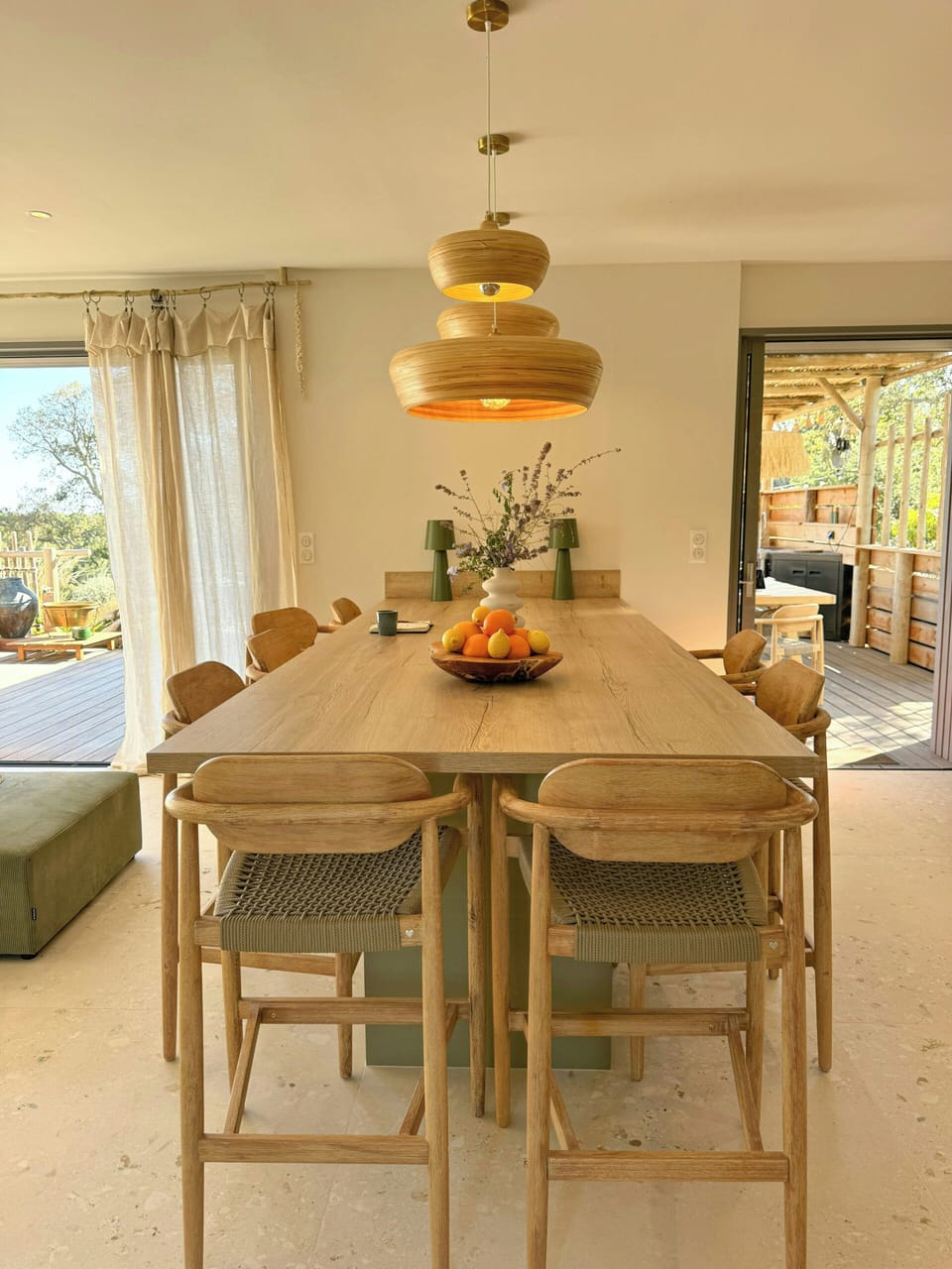 Outdoor dining