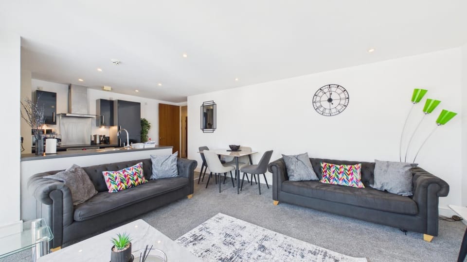 40 Meridian Tower - 1 Bedroom Apartment - Swansea (10706)