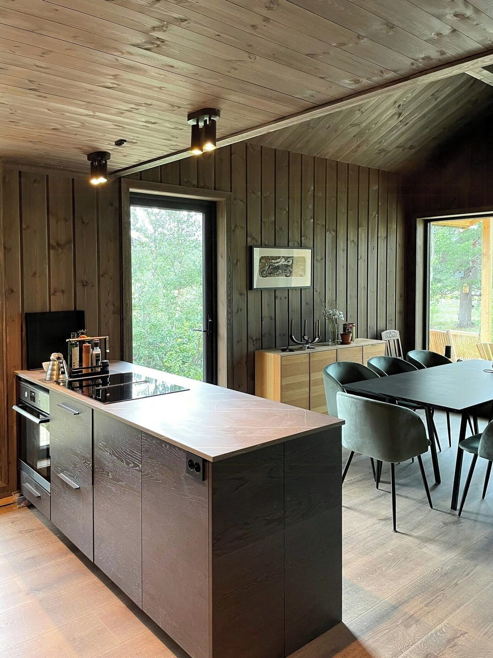 Private kitchen