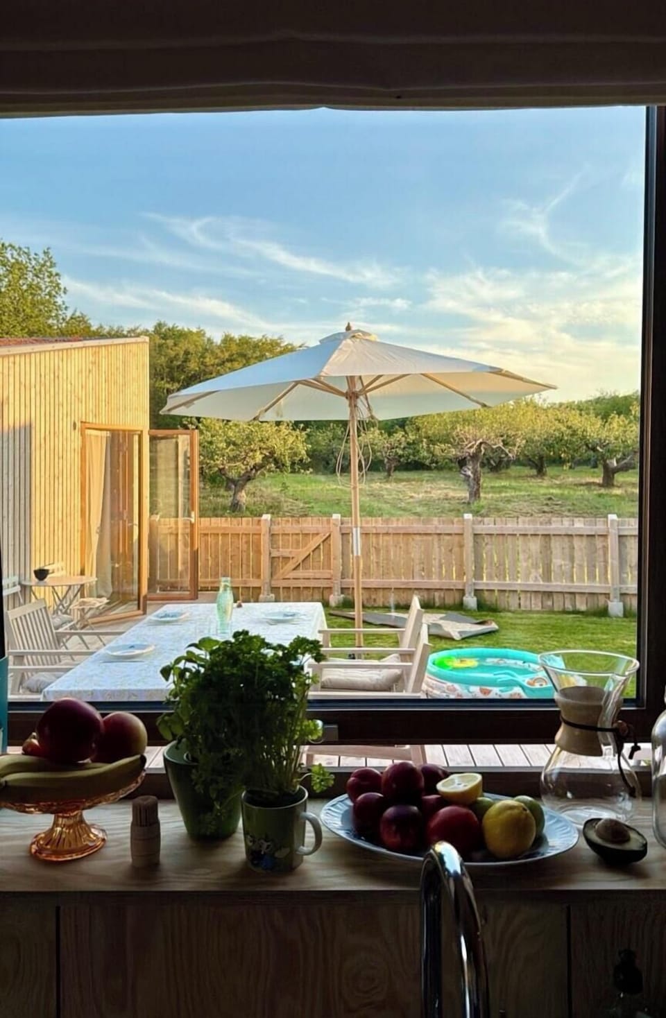 Outdoor dining