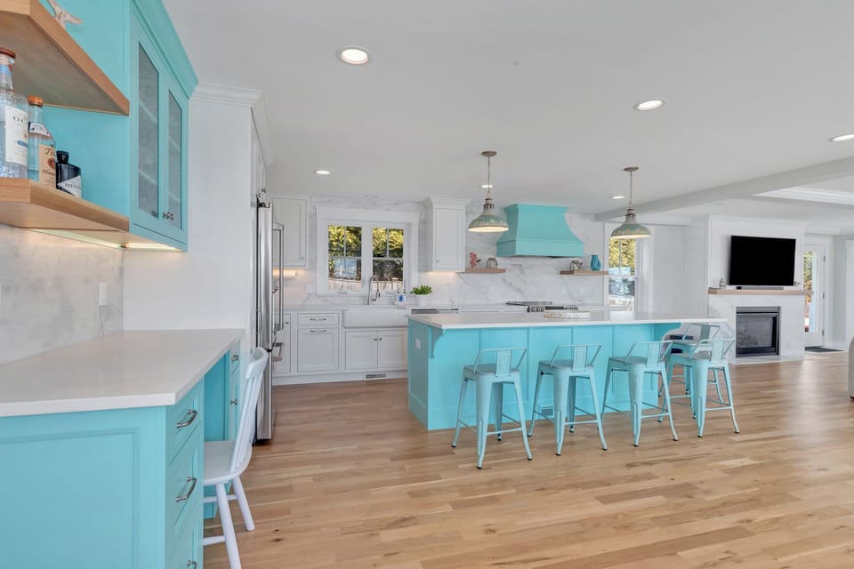 Full Kitchen 