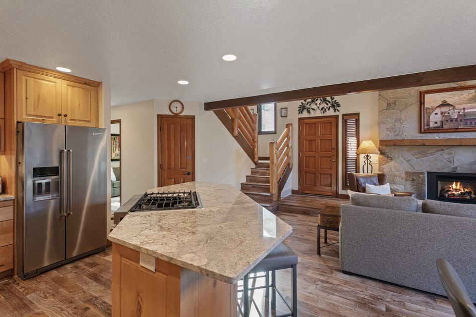 Indoors, Furniture, Living Room, Floor, Flooring