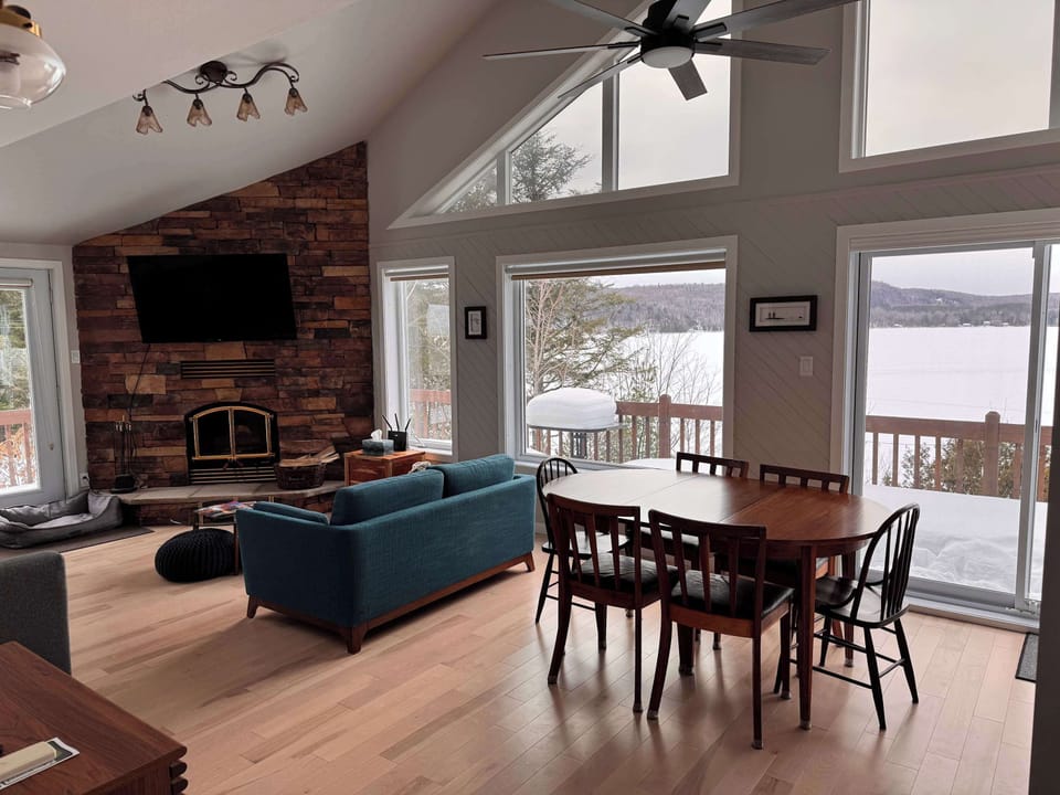 Big windows, high ceilings, lake right outside