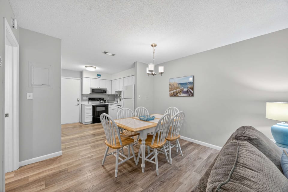 Six-person dining area off the kitchen.