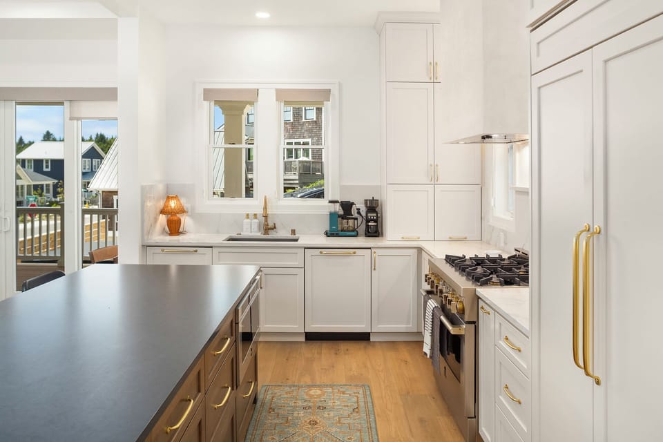 Fully stocked kitchen. 