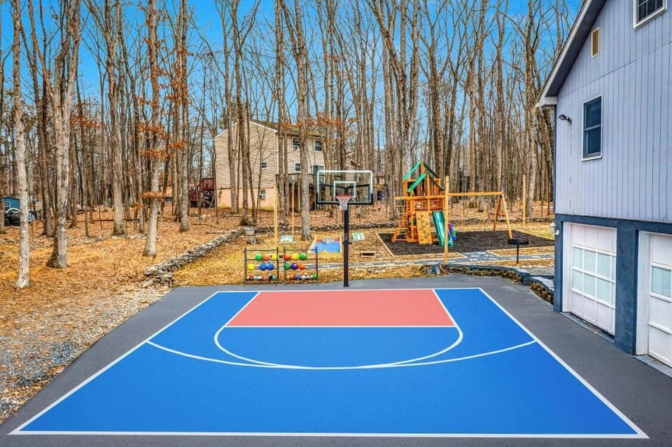 Sport court