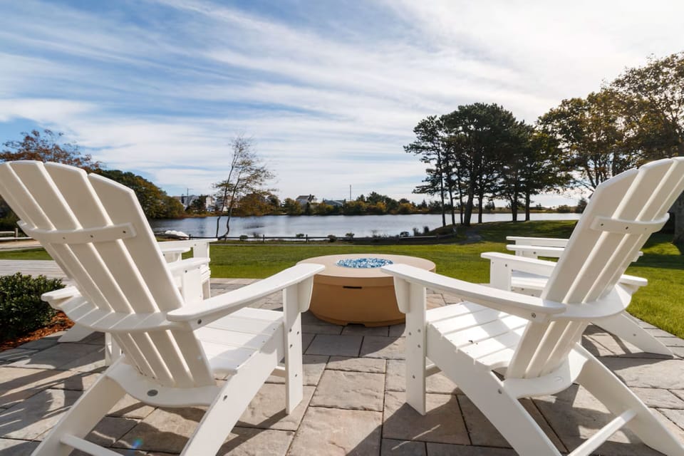 25 Menemsha Road