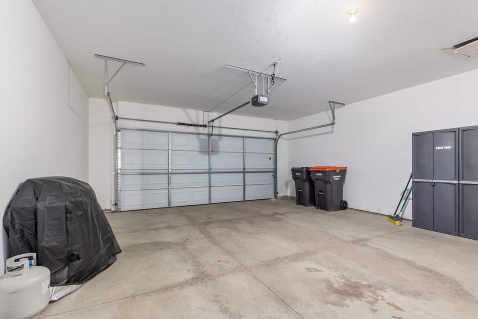 Large garage!