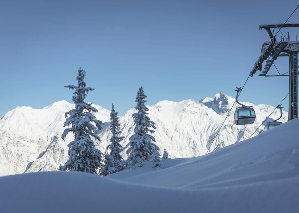 Snow and ski sports
