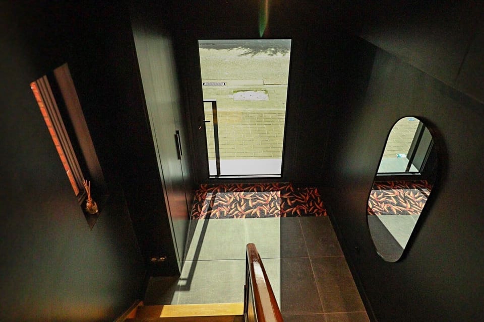 Entrance / Reception