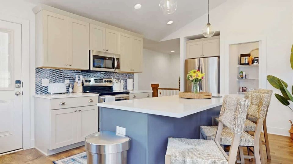 Seating at the kitchen island