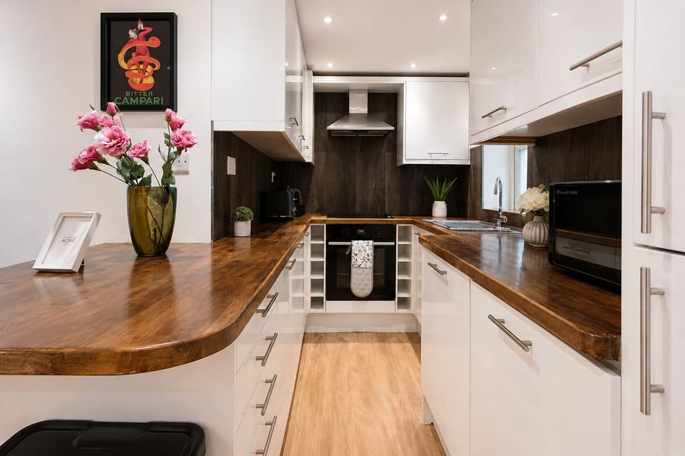 Fully-equipped kitchen - Shoreditch House near Brick Lane & Liverpool St