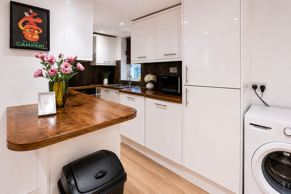 Fully-equipped kitchen - Shoreditch House near Brick Lane & Liverpool St