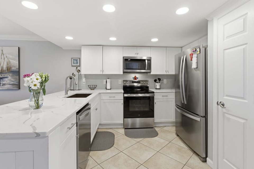Fully equipped kitchen with updated appliances