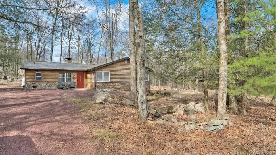 Daytime Exterior View Surrounded by Nature