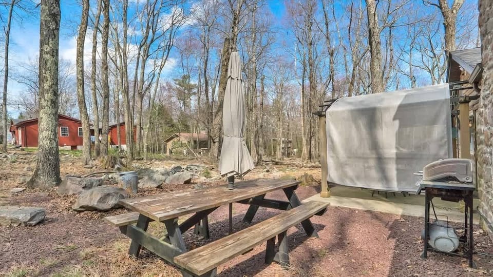Picnic Area with Grill & Outdoor Seating