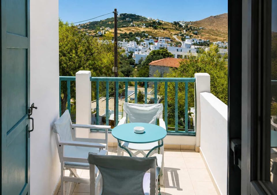 Enjoy the private balcony overlooking the traditional whitewashed houses of Skyros Chora. A perfect spot for morning coffee, breakfast in the sun, or relaxing evenings with the island breeze and scenic views