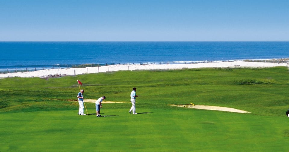 Have some fun on the famous Moliets golf course!