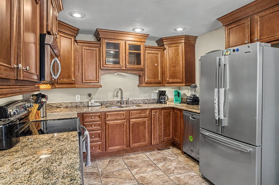 14SonoraWaykitchen1