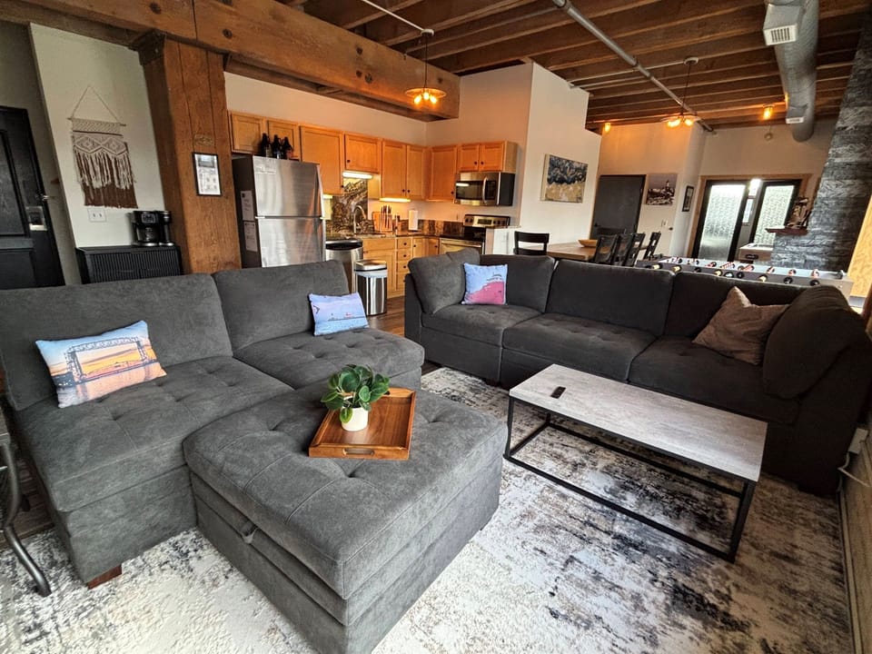 Welcome to Captain's Quarters by The Brix! A newly renovated 2-Bedroom, 2-Bathroom corner suite with spectacular views of the William A. Irvin and downtown. Perfect for families, this spacious condo features a full kitchen, foosball, air hockey, and pool!