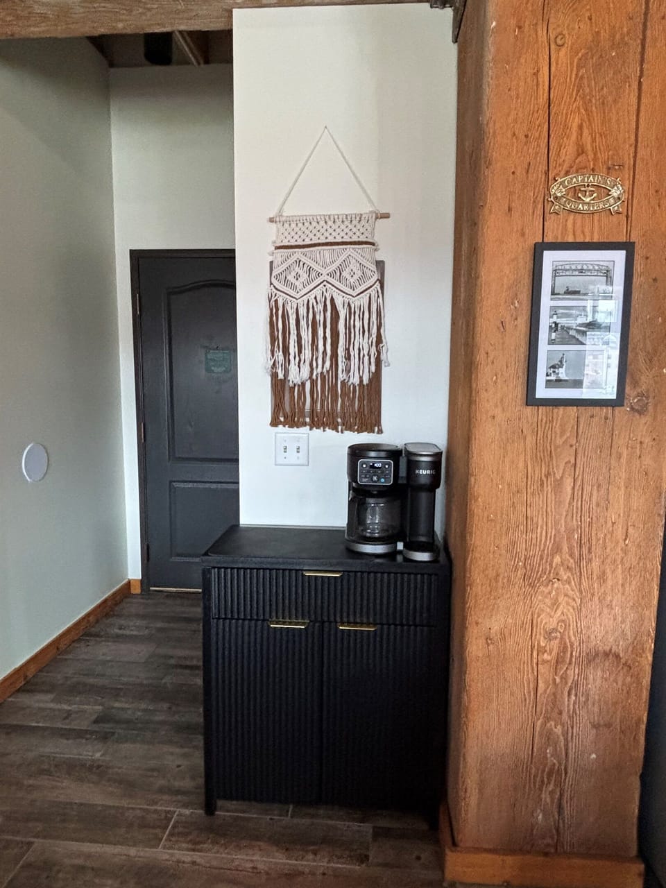 Welcome to Captain's Quarters by The Brix! A newly renovated 2-Bedroom, 2-Bathroom corner suite with spectacular views of the William A. Irvin and downtown. Perfect for families, this spacious condo features a full kitchen, foosball, air hockey, and pool!