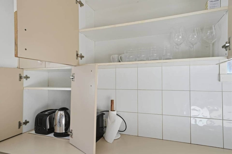 Premium kitchen setup for business trips, relocations, and extended stays