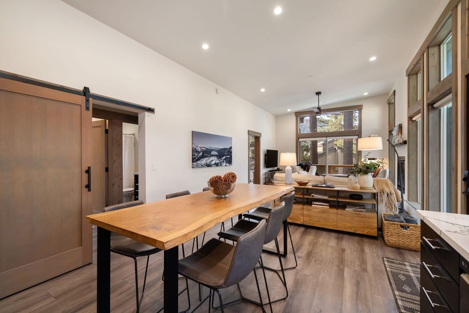 Live-edge kitchen island seating for 6 