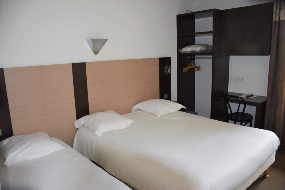 Bedroom. Interior and views may vary based on location and availability.