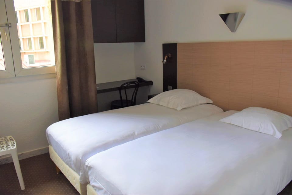 Bedroom. Interior and views may vary based on location and availability.