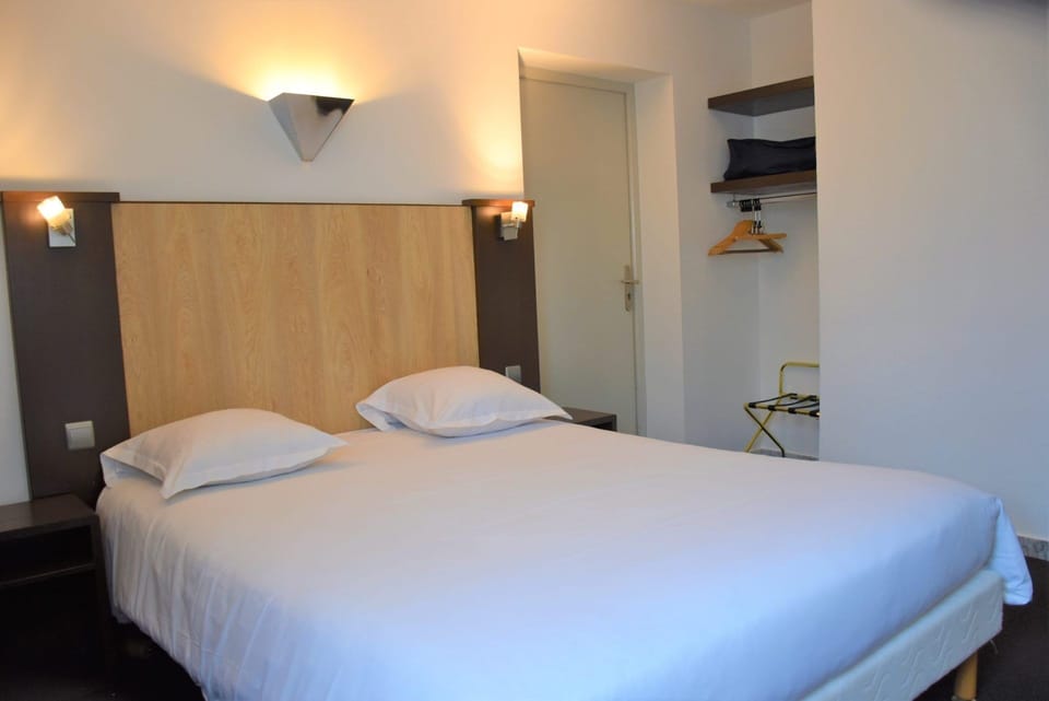 Bedroom. Interior and views may vary based on location and availability.