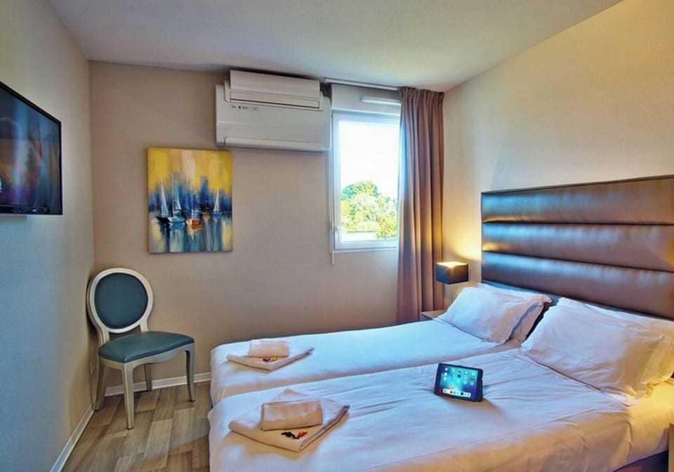 Bedroom. Interior and views may vary based on location and availability.