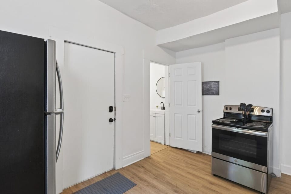 1009 Madison-15