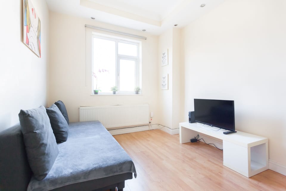 Living Room / Lounge
