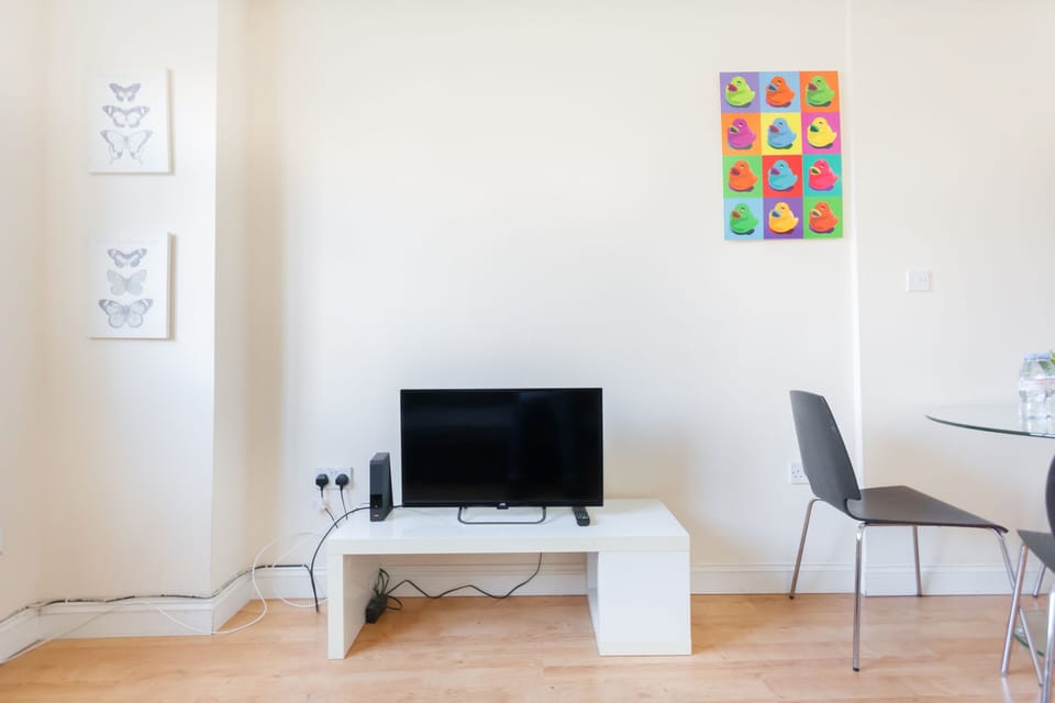 Living Room / Lounge