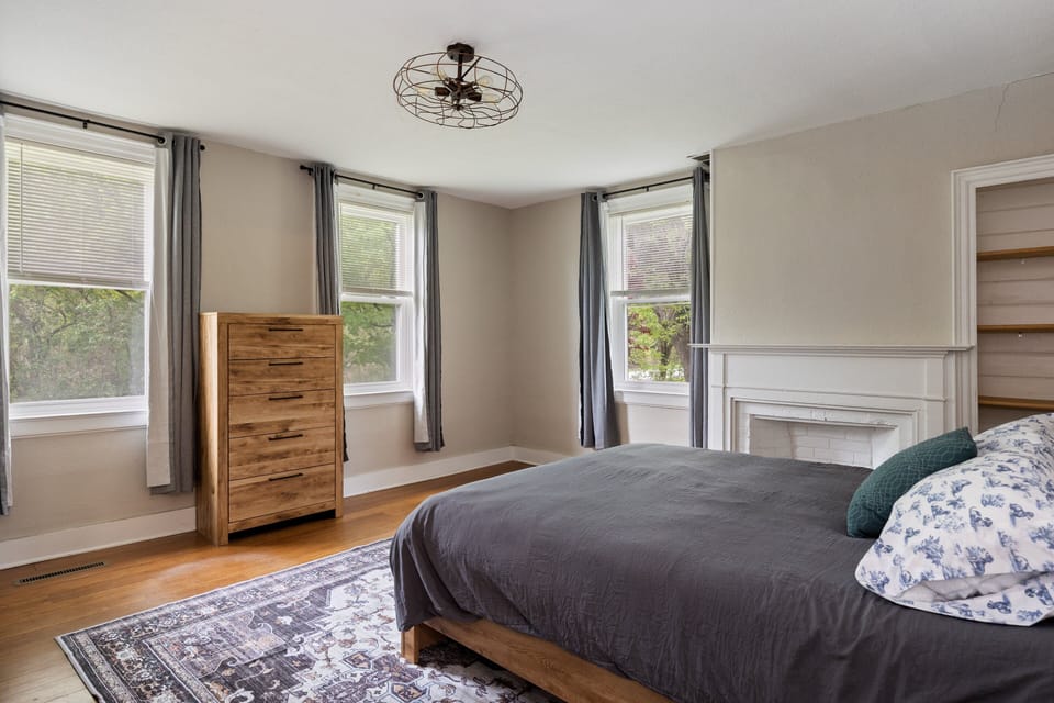 Indoors, Home Decor, Hardwood, Bed, Furniture