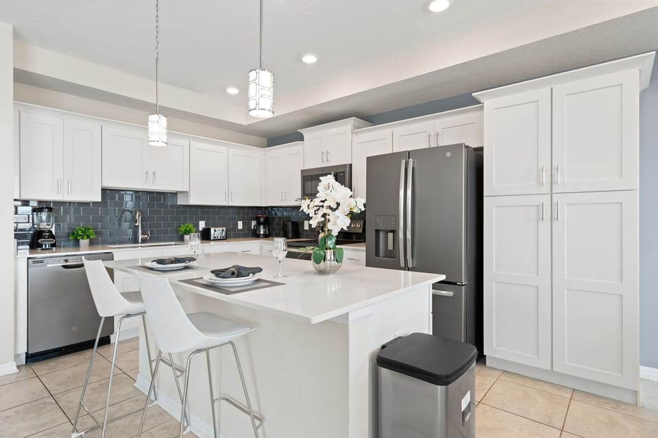 Fully-equipped kitchen