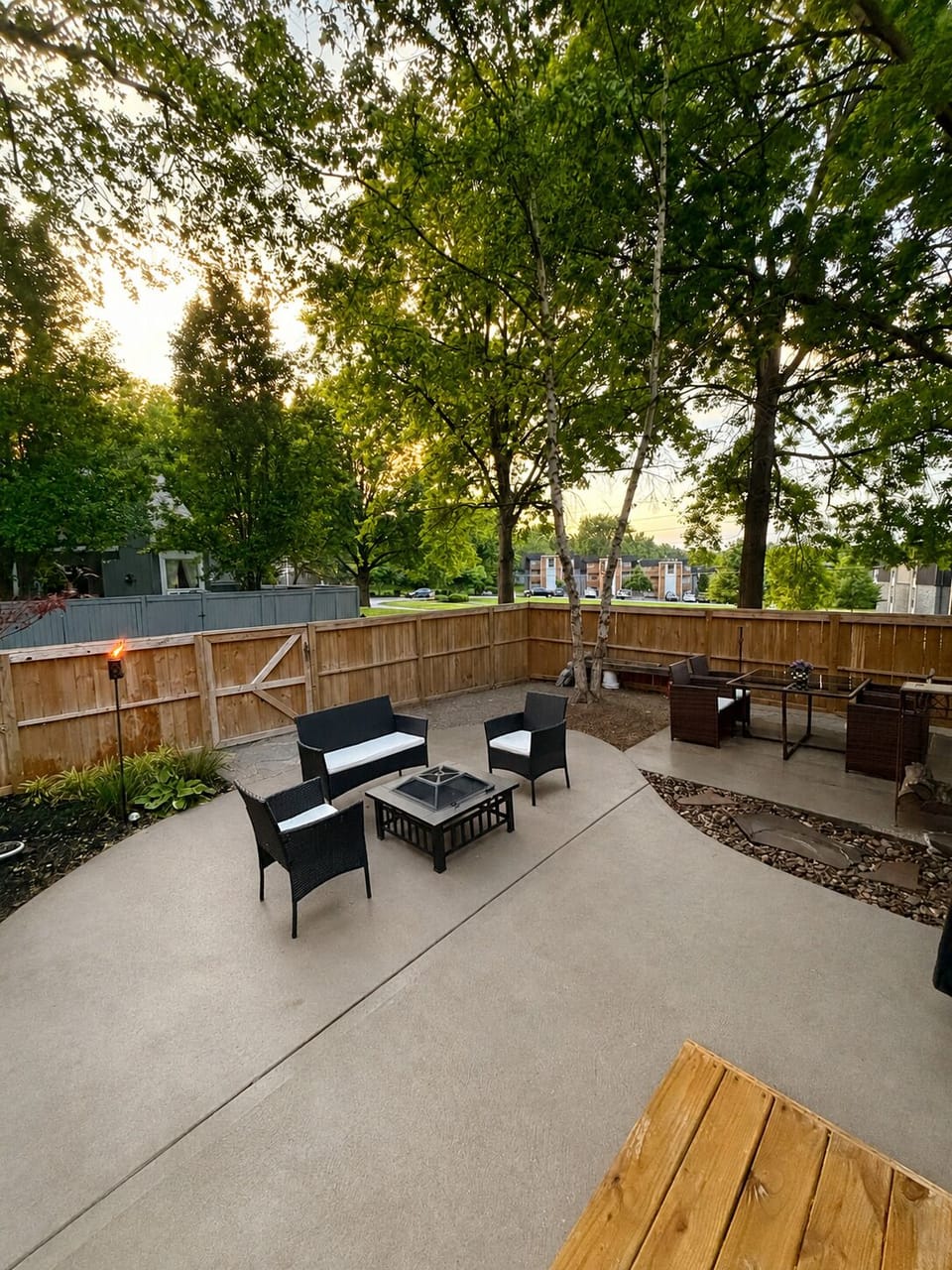 Outdoor dining