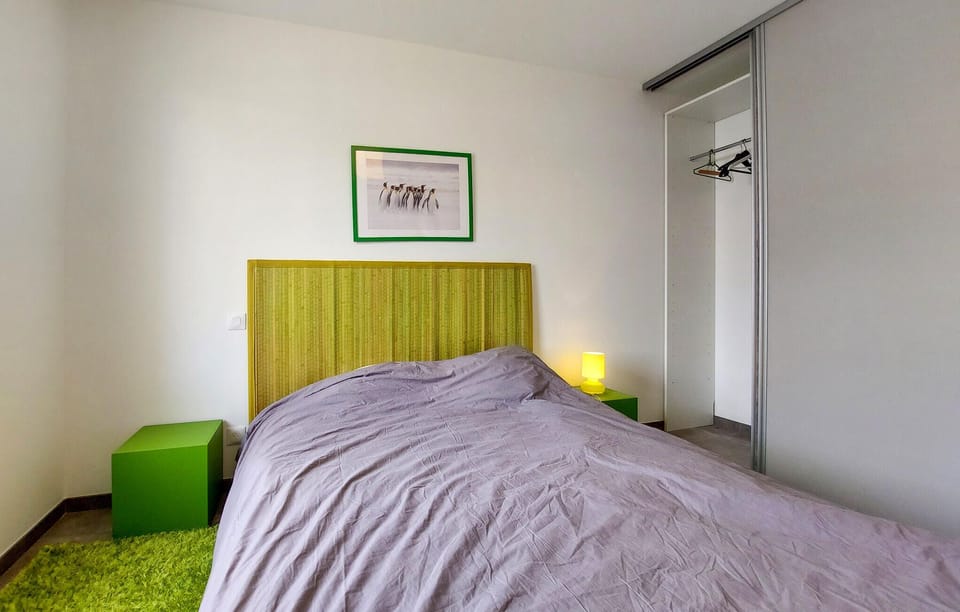 bed