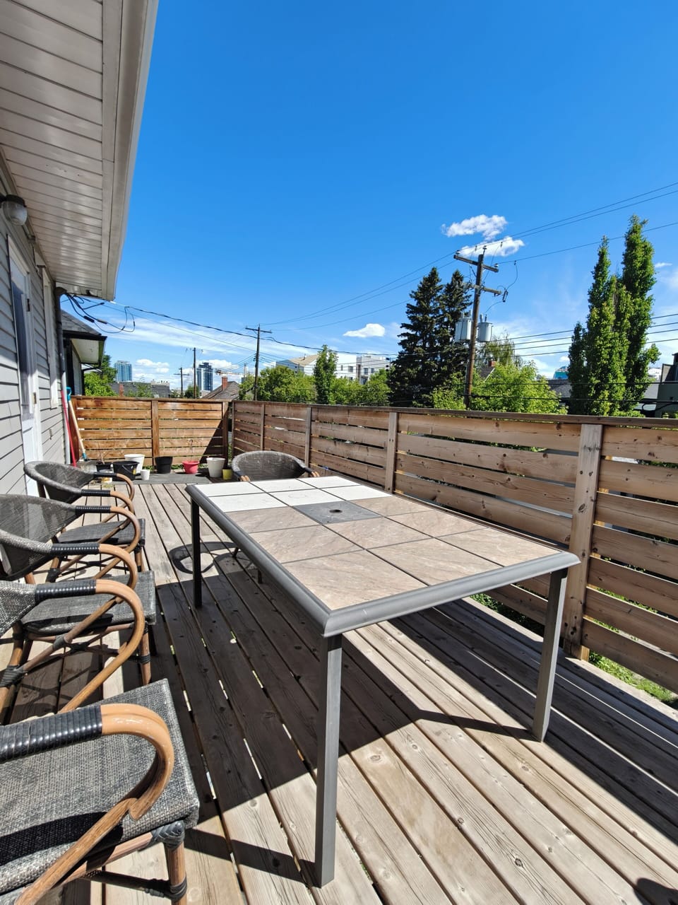 Outdoor dining
