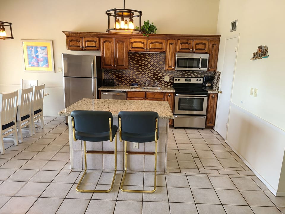 Recently remodeled kitchen with all the amenities.