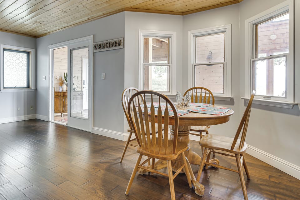 Addt'l Dining Table | 1st Floor
