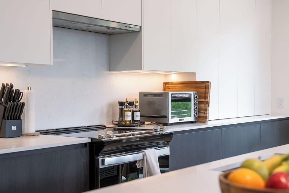 Charlie's Retreat- Kitchen